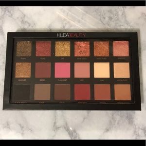 ORIGINAL Huda Beauty Rose Gold Eyeshadow Palette